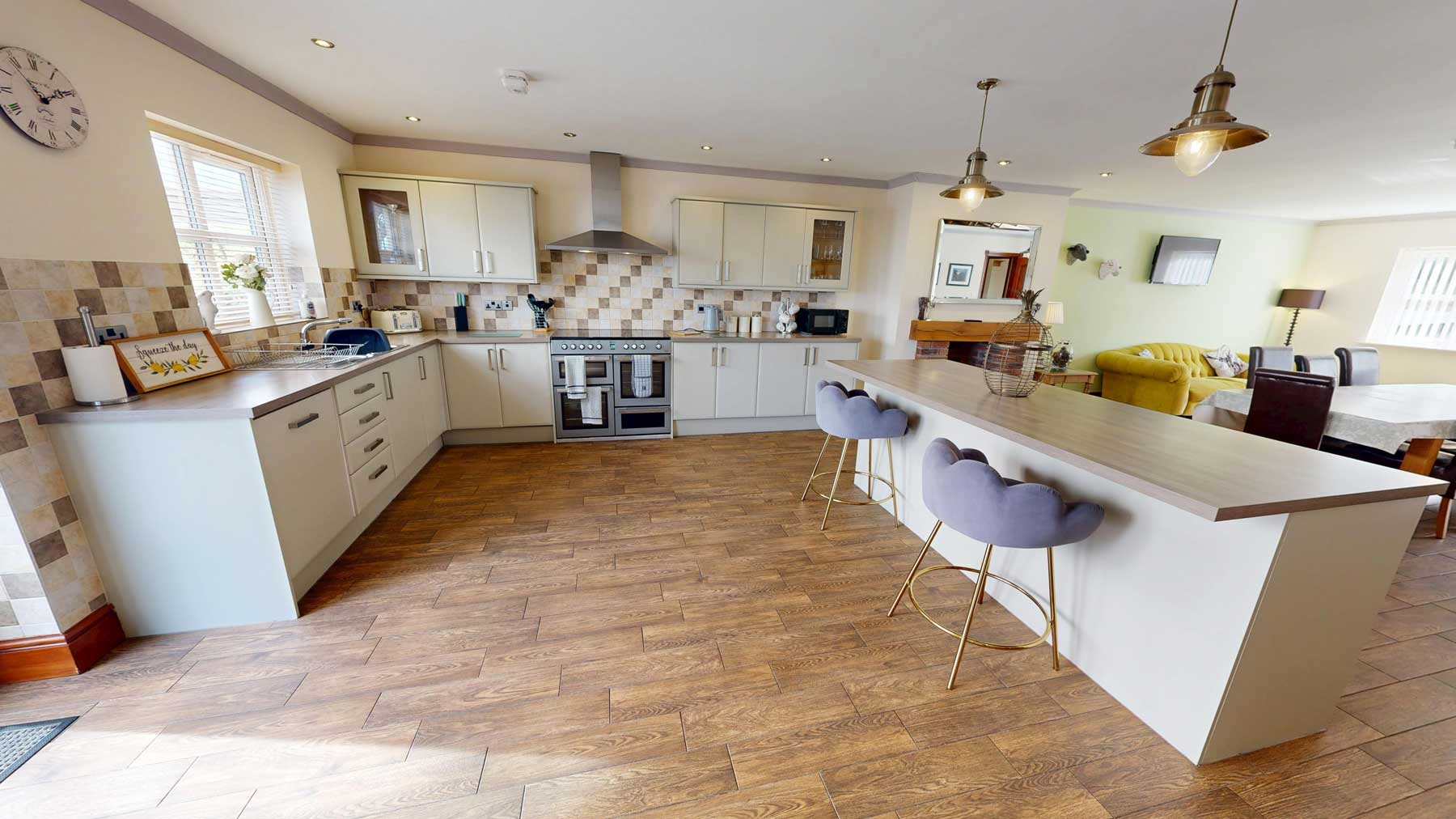 Sycamore Lodge at Graiglwyd Springs Holiday Cottages kitchen