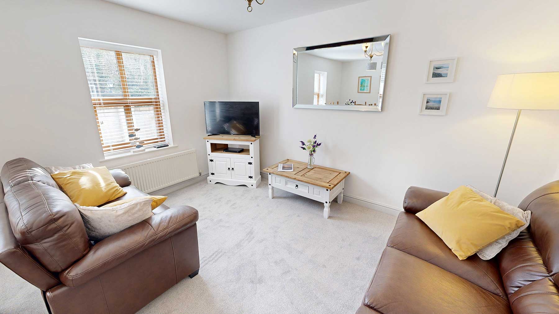 Oak Cottage at Graiglwyd Springs Holiday Cottages lounge