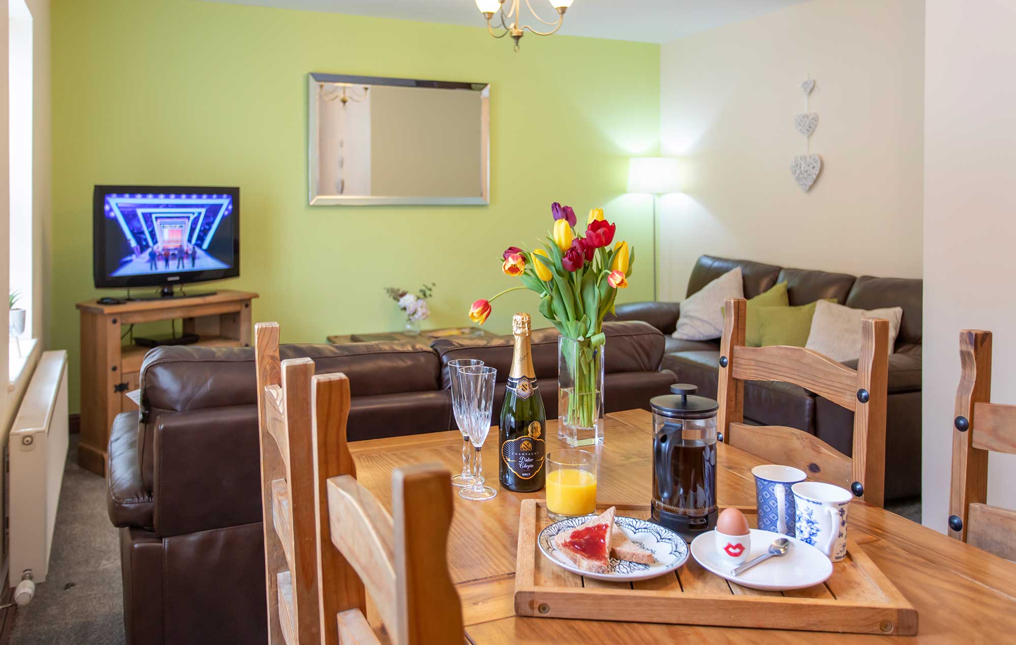 Graiglwyd Springs, Penmaenmawr - Oak and Ash cottages